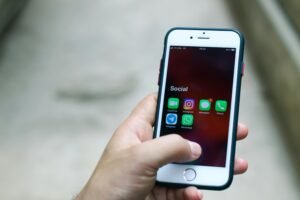 Cómo recuperar mensajes borrados iPhone: Guía completa y fácil