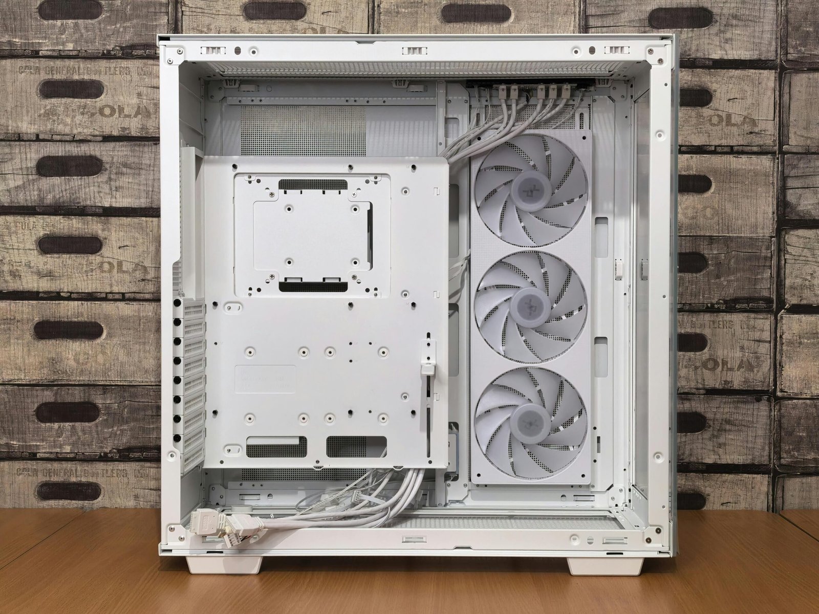 mi pc se enciende y se apaga al instante